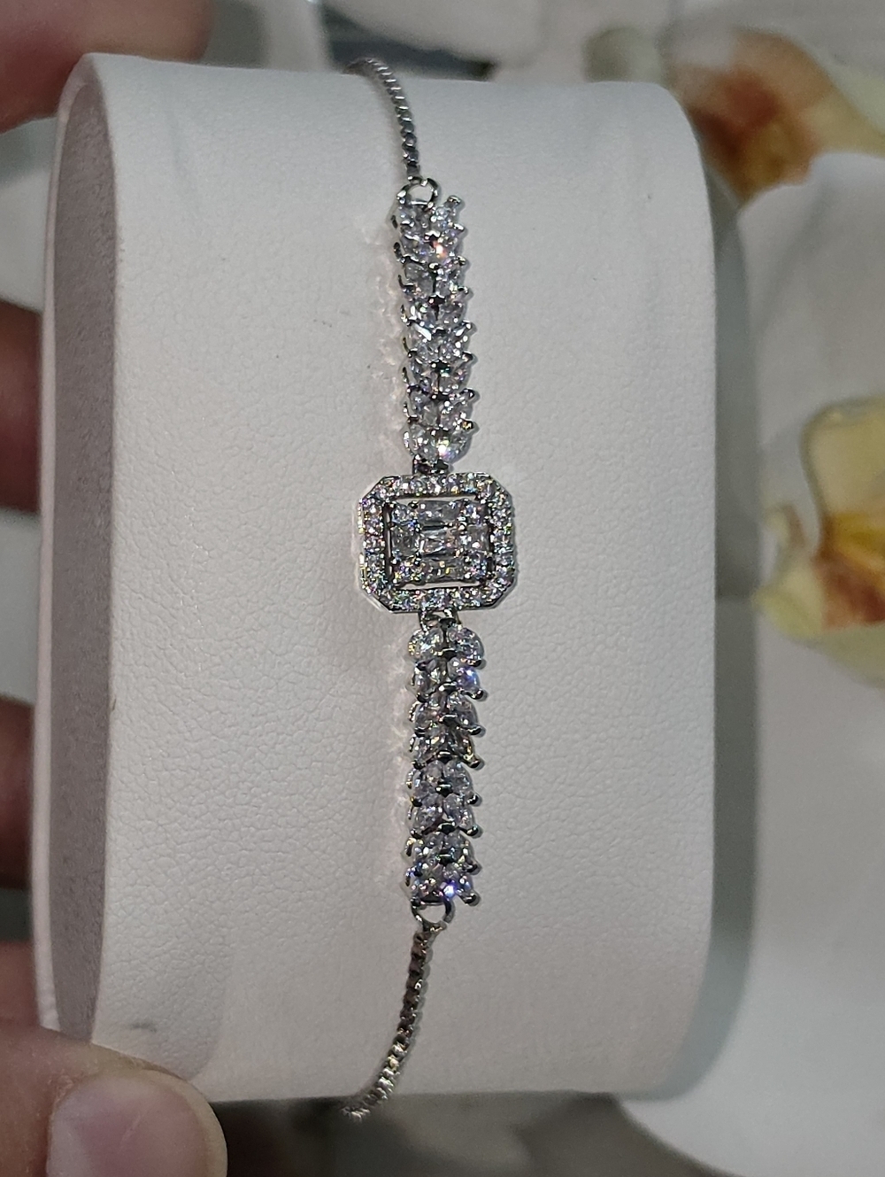 Silver color Cubic Zirconia Halo Slider Bracelet